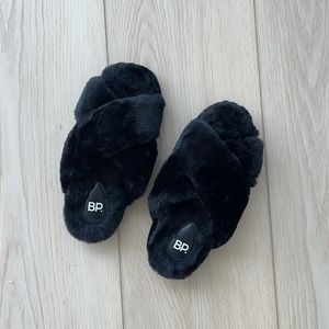BP furry slide slippers
